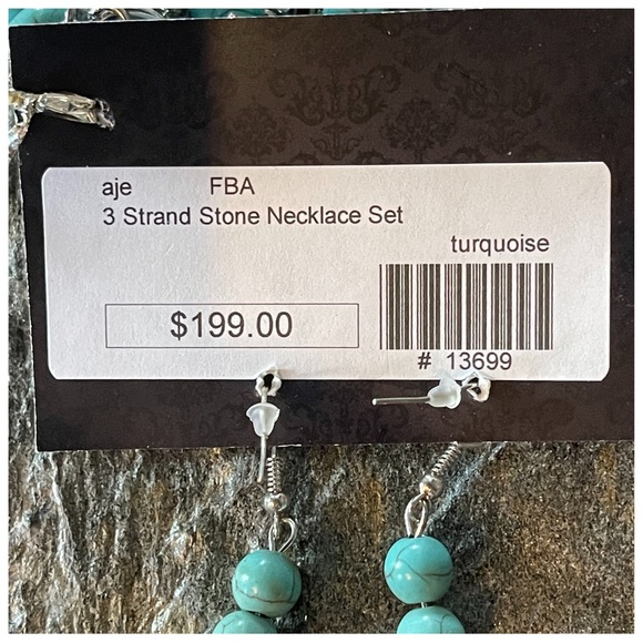 Handmade 3 Strand Crystal Bead Statement Necklace - Picture 11 of 11